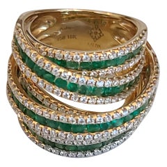 18 Karat Yellow Gold with Diamonds and Emeralds De Grisogono Inspired Style Ring