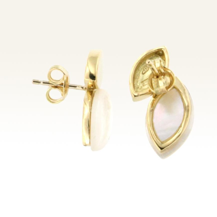 18 Karat Yellow Gold with Mother of Pearl Earrings In New Condition For Sale In GALLARATE, IT