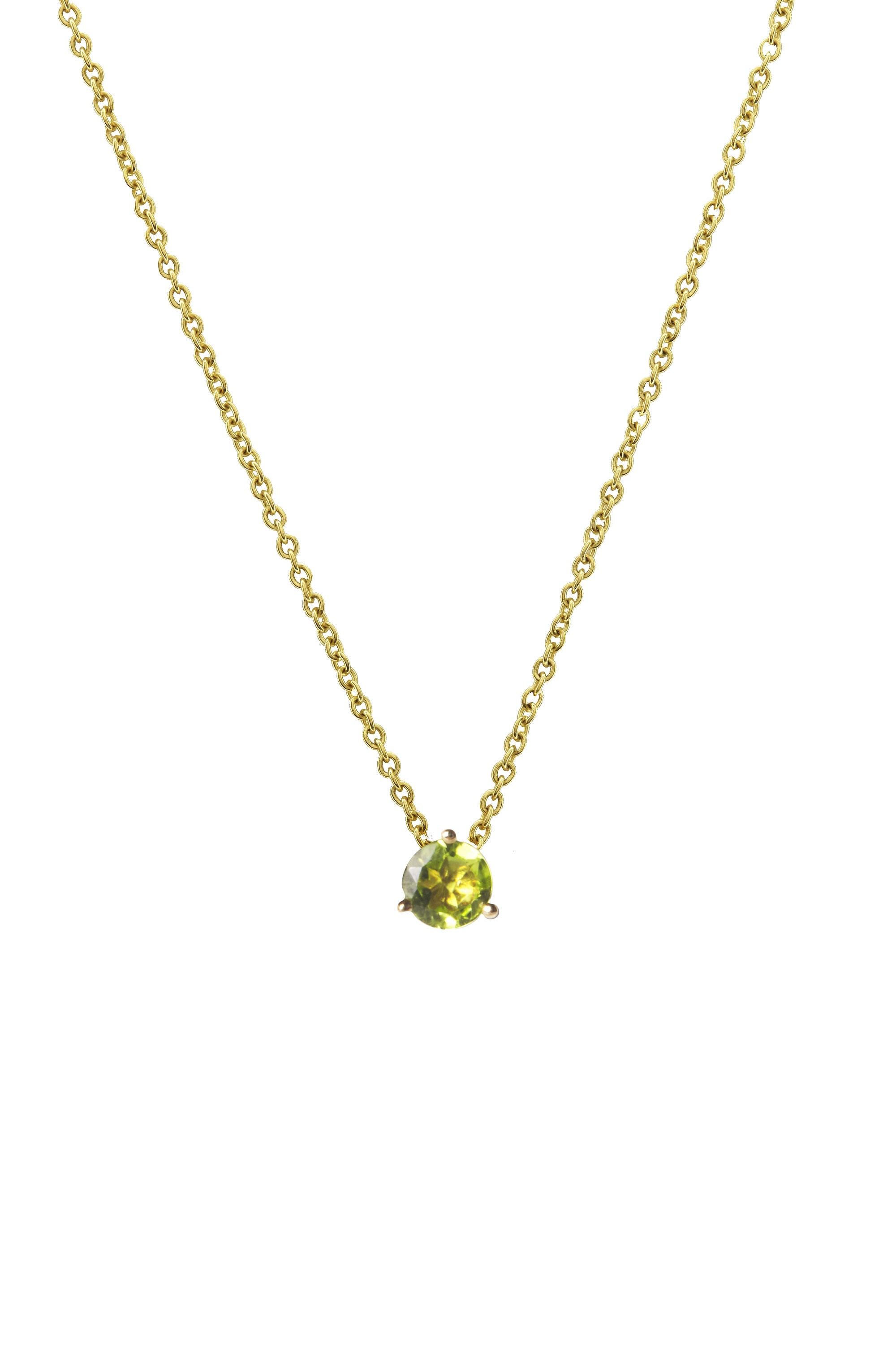 18 Karat Recycled Yellow Gold Green Peridot Round Cut Earrings and Necklace Set For Sale 2