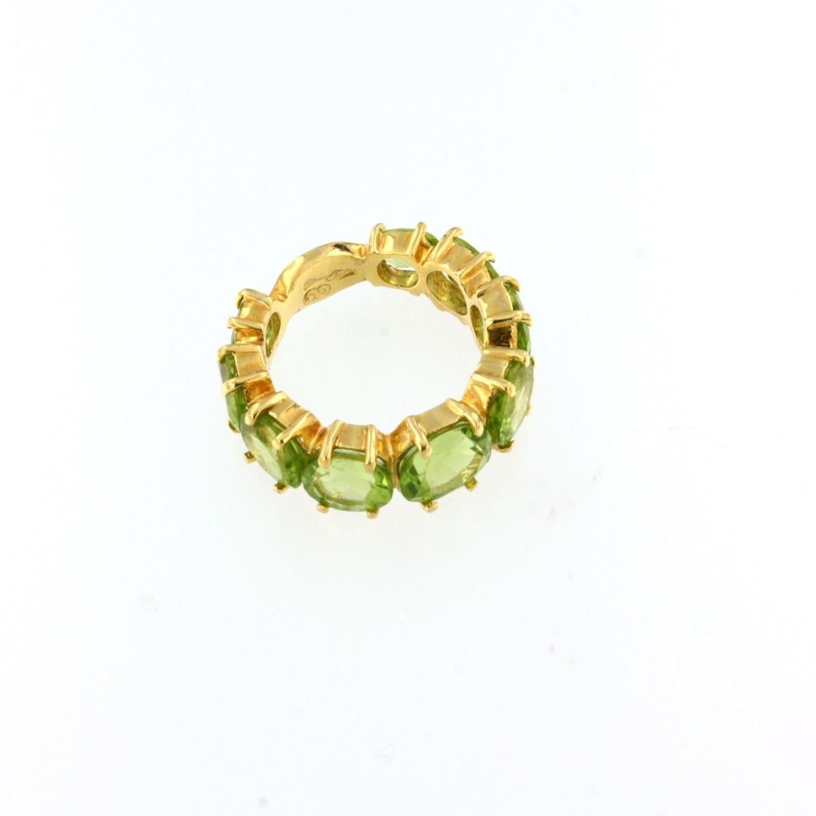 Modern 18 Karat Yellow Gold with Peridot Ring For Sale