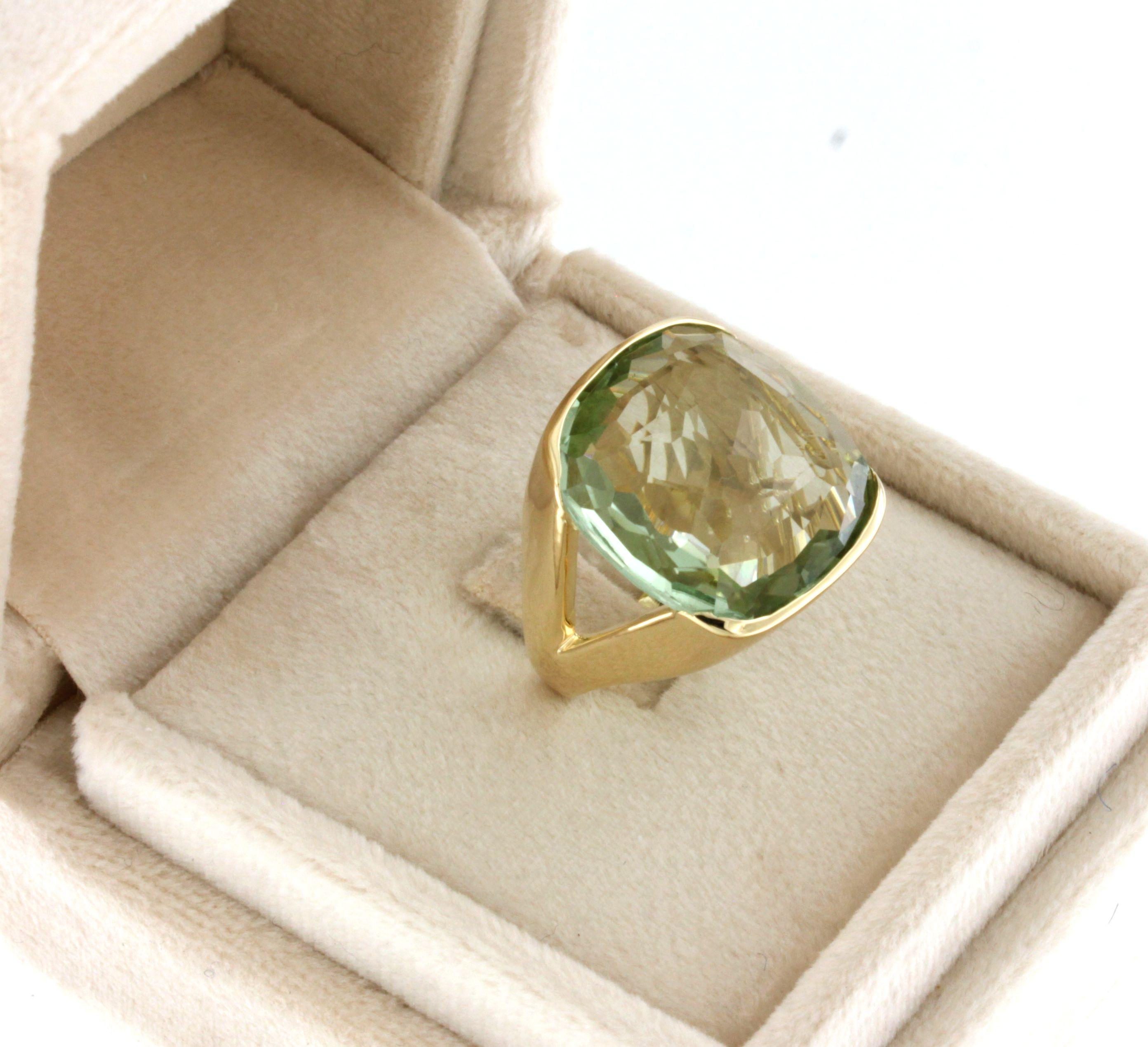 18 Karat Yellow Gold With Prasiolite Green Amethyst Modern Cocktail Ring For Sale 2