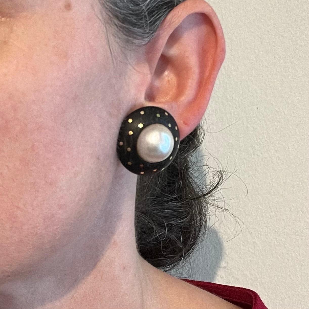 Uncut 18 Karat Yellow Gold Wood and Mabe Pearl Earrings For Sale