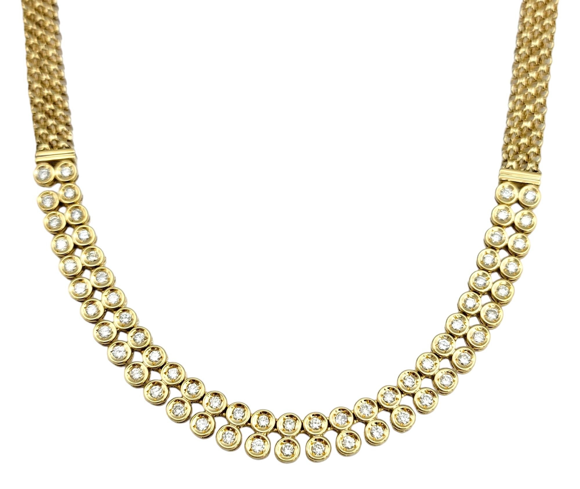 Contemporary 18 Karat Yellow Gold Woven Link Necklace with Bezel Set Diamond Circle Motif  For Sale
