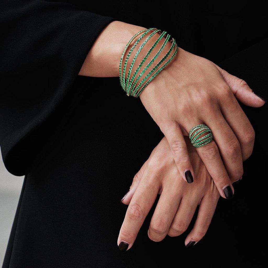Bracciale AENEA in oro giallo 18 carati con diamanti bianchi e marroni in vendita 5