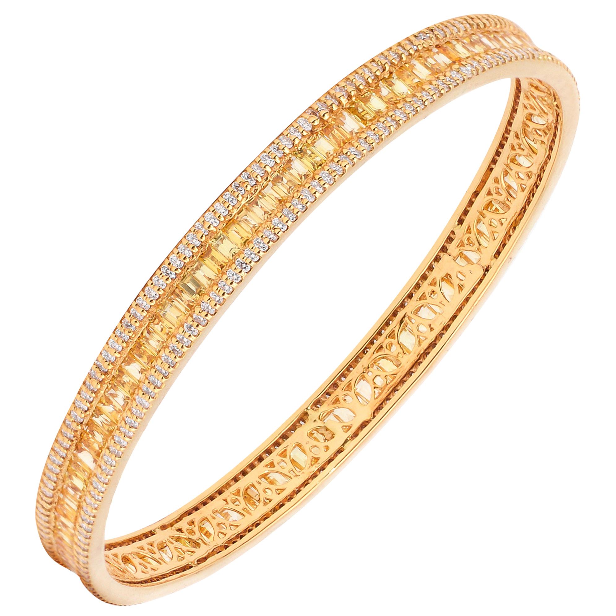 18 Karat Yellow Gold Yellow Sapphire Diamond Bangle Bracelet