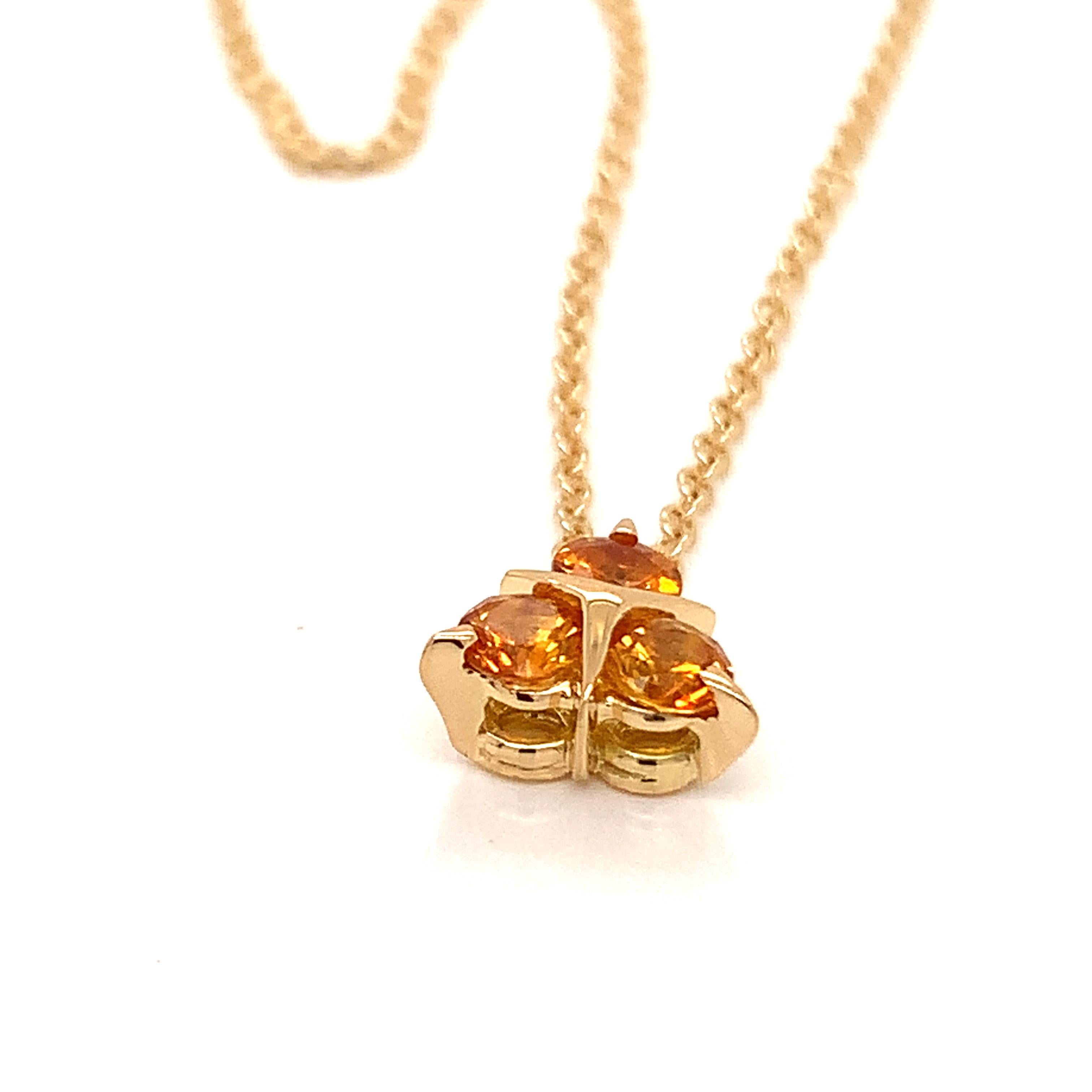 Round Cut 18 Karat Yellow Gold Yellow Sapphires Garavelli Pendant with Chain For Sale