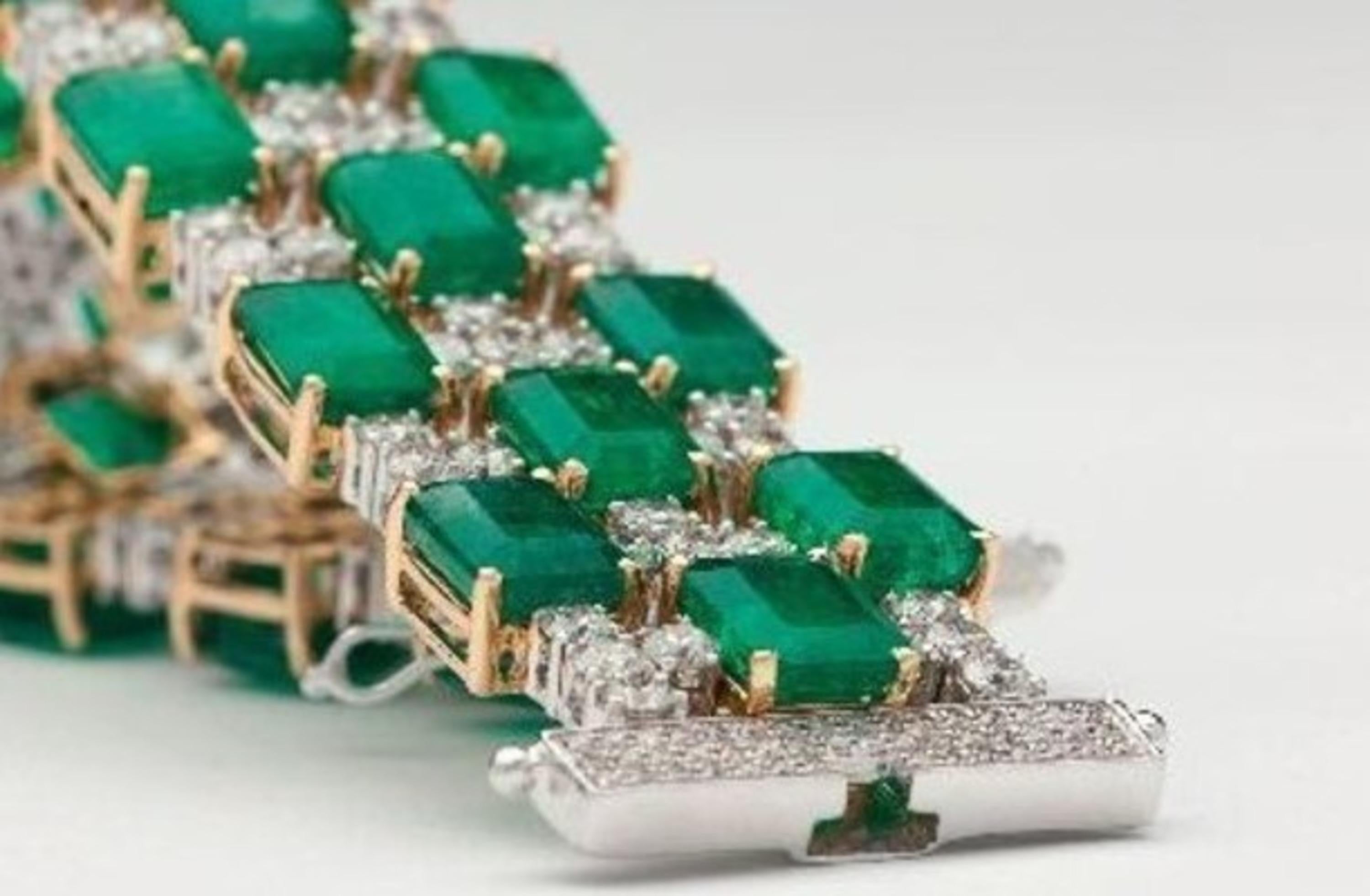 Modern 18 Karat Yellow Gold, Emerald and Diamond Lace Bracelet For Sale