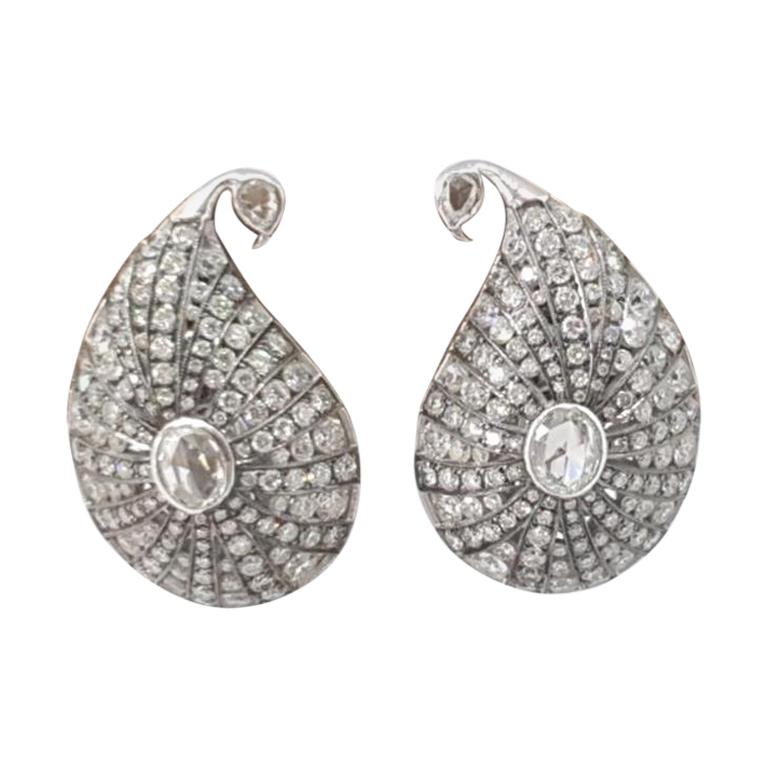 18 Karat Yellow Gold, Rhodium-Plated and Brilliant Cut Diamond Earrings For Sale