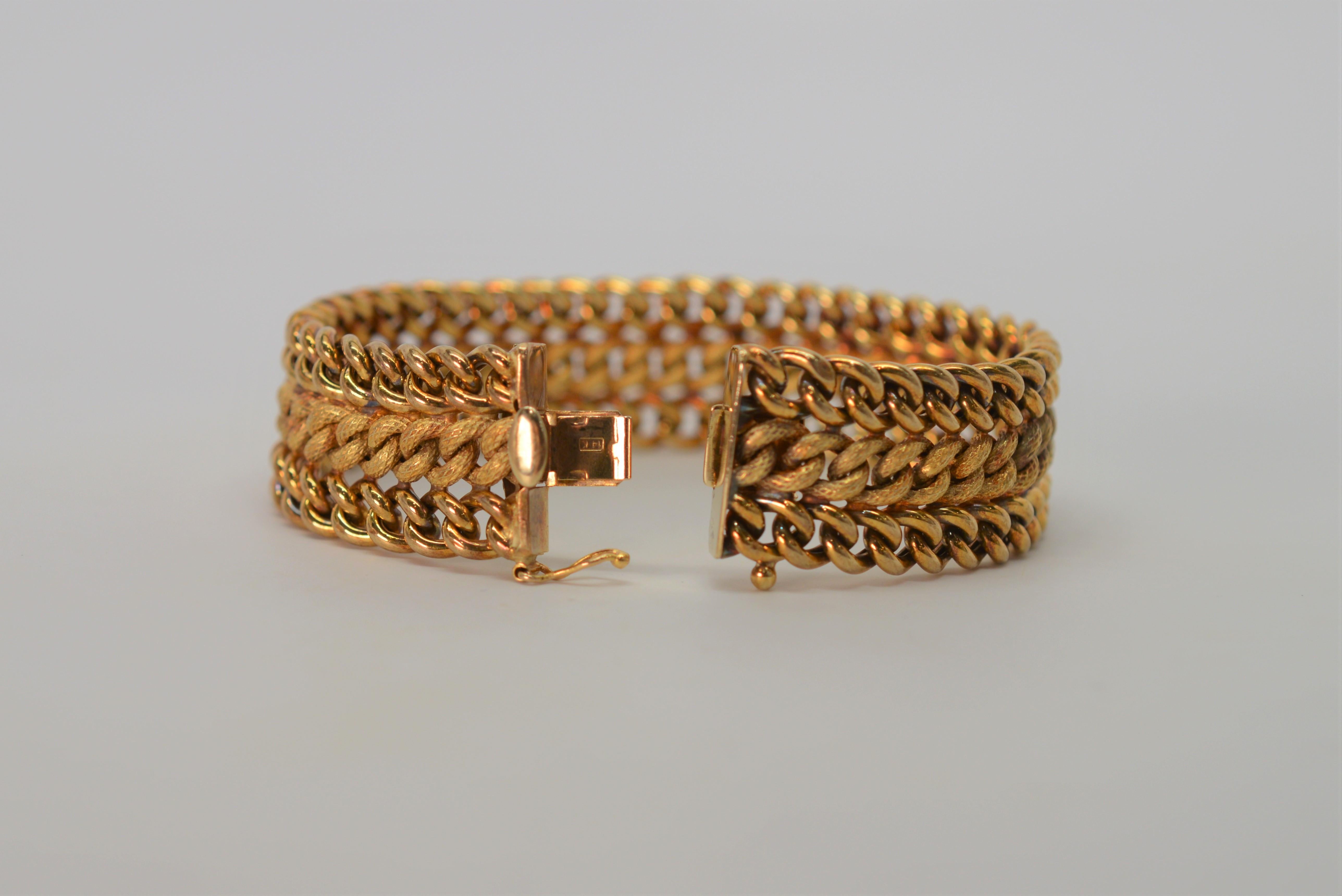 14 Karat Yellow Italian Gold Woven Chain Link Bracelet For Sale at
