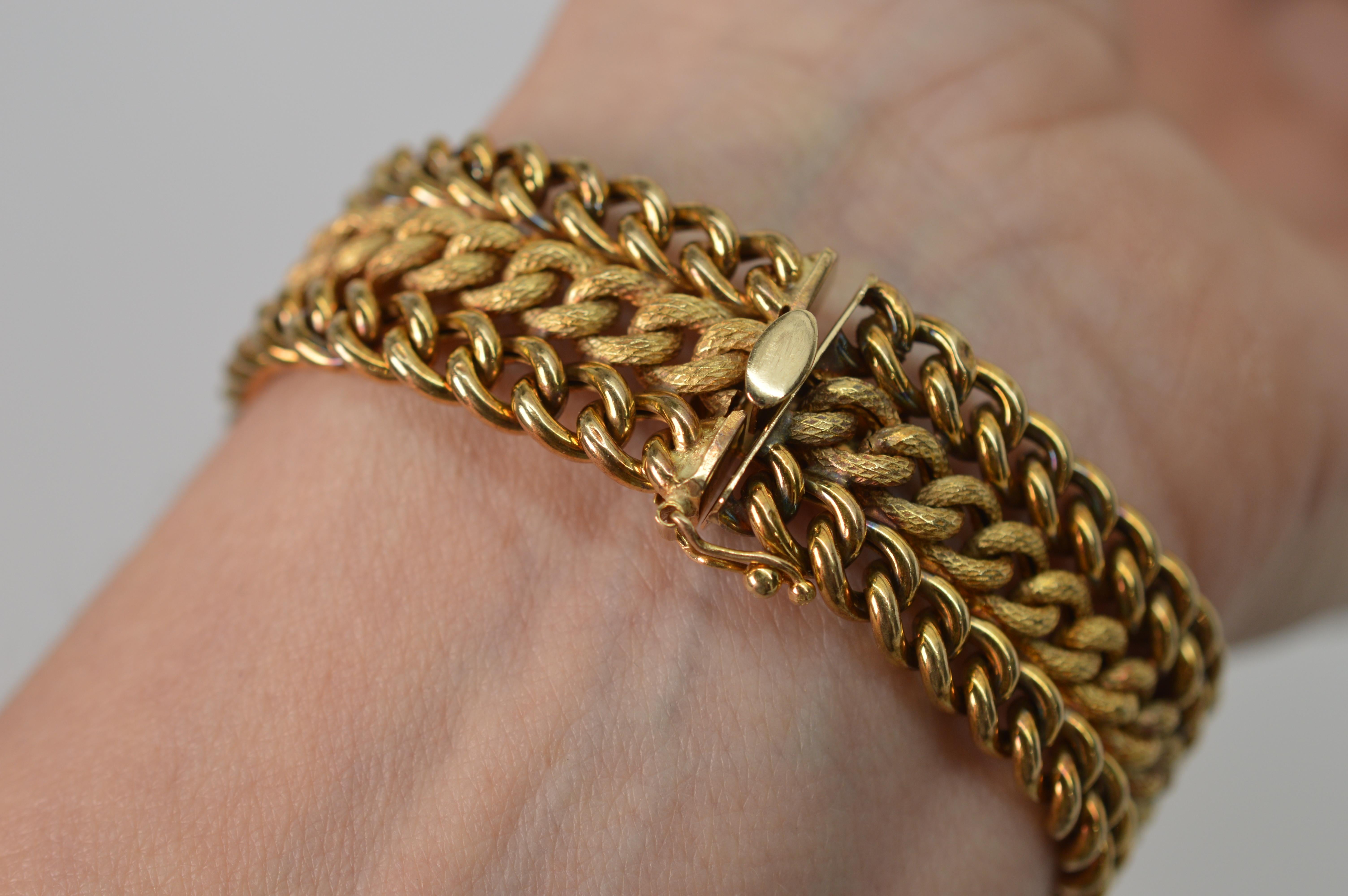 14 Karat Yellow Italian Gold Woven Chain Link Bracelet In Excellent Condition In Mount Kisco, NY