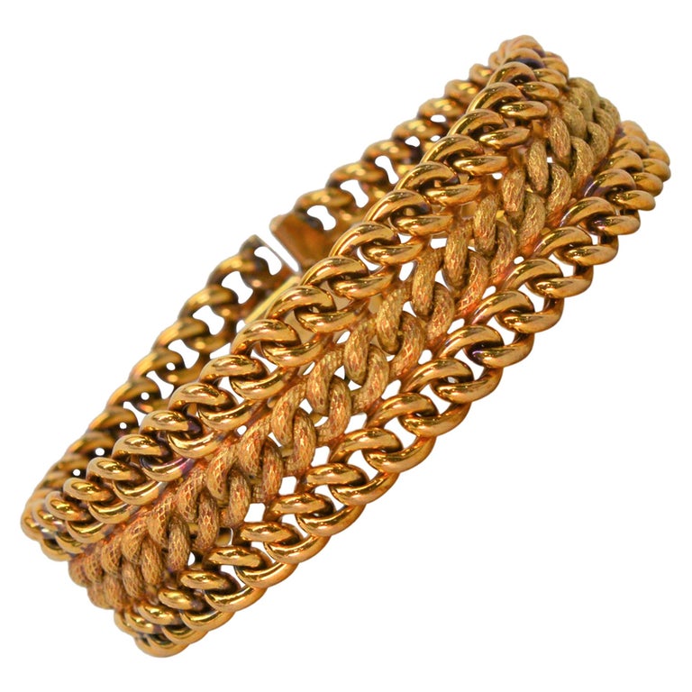 14 Karat Yellow Italian Gold Woven Chain Link Bracelet For Sale at