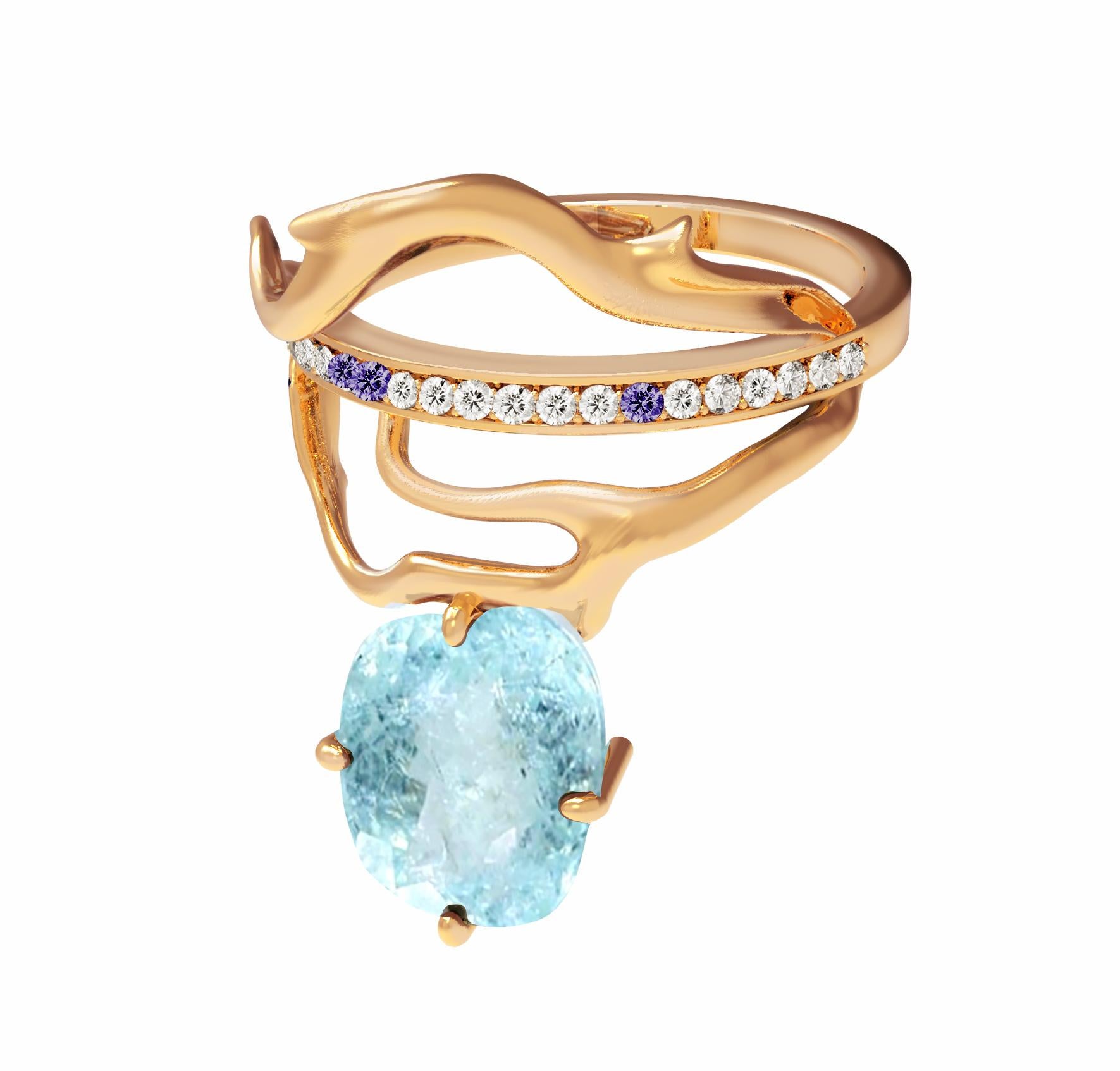 This Tibetan 18 karat yellow or rose gold contemporary fashion ring is encrusted with diamonds, amethysts and oval cut paraiba tourmaline  (neon copper bearing, 2,4 carats, blue with inclusions). Size is custom made. It can be ordered in different