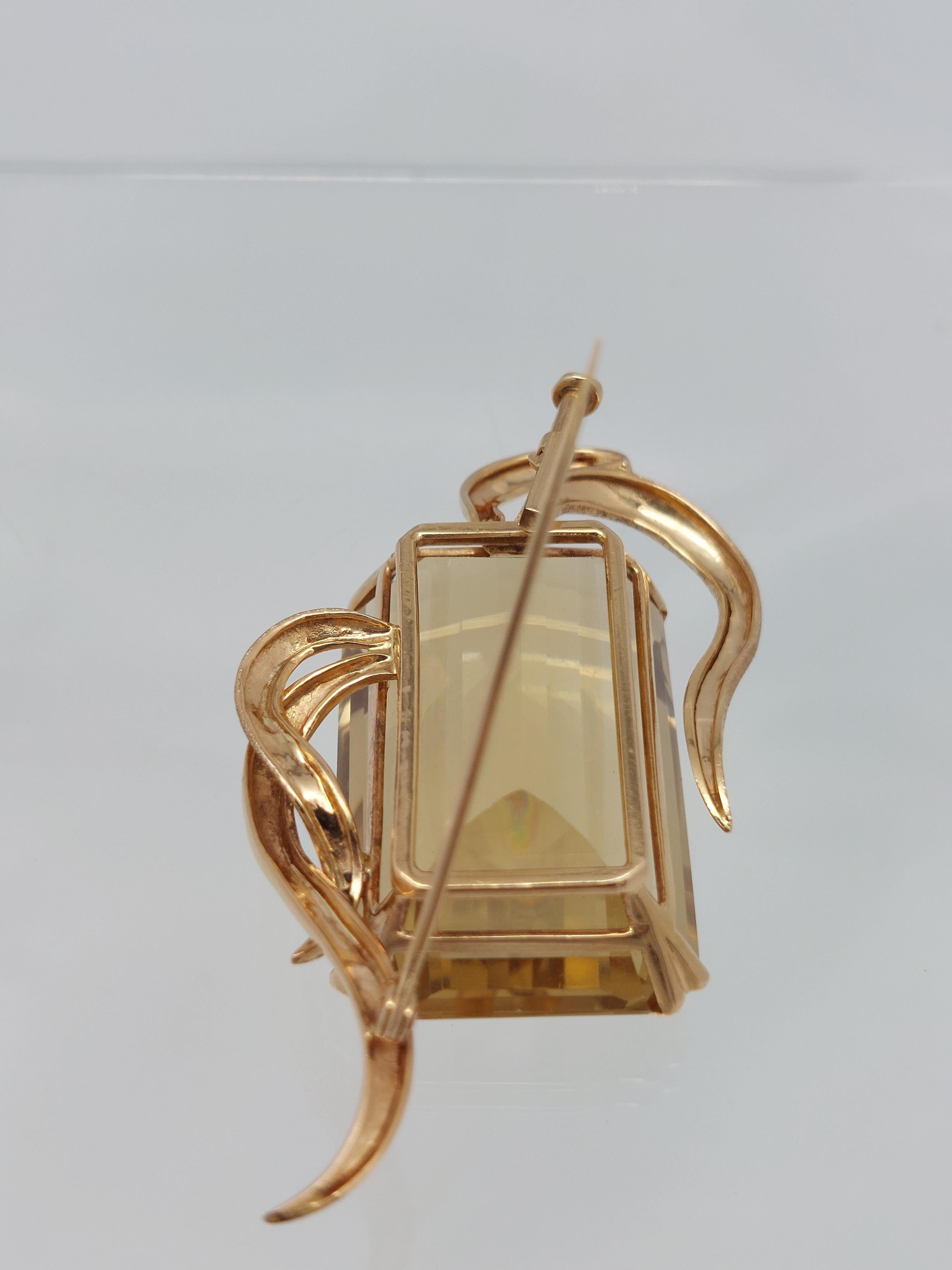 Broche de oro amarillo y rosa de 18 quilates con citrino LG de más de 45 quilates Corte esmeralda en venta