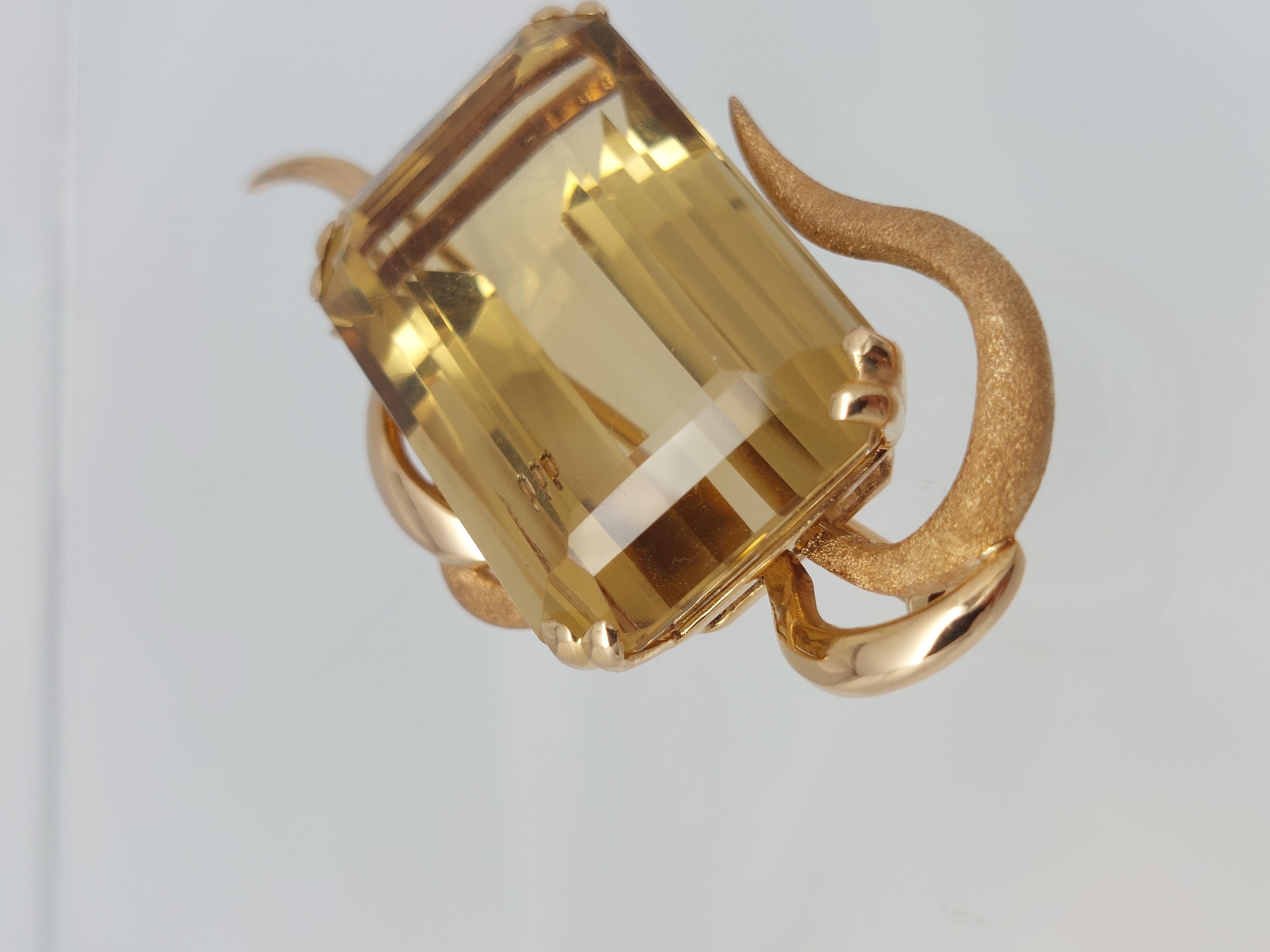Broche de oro amarillo y rosa de 18 quilates con citrino LG de más de 45 quilates en venta 1