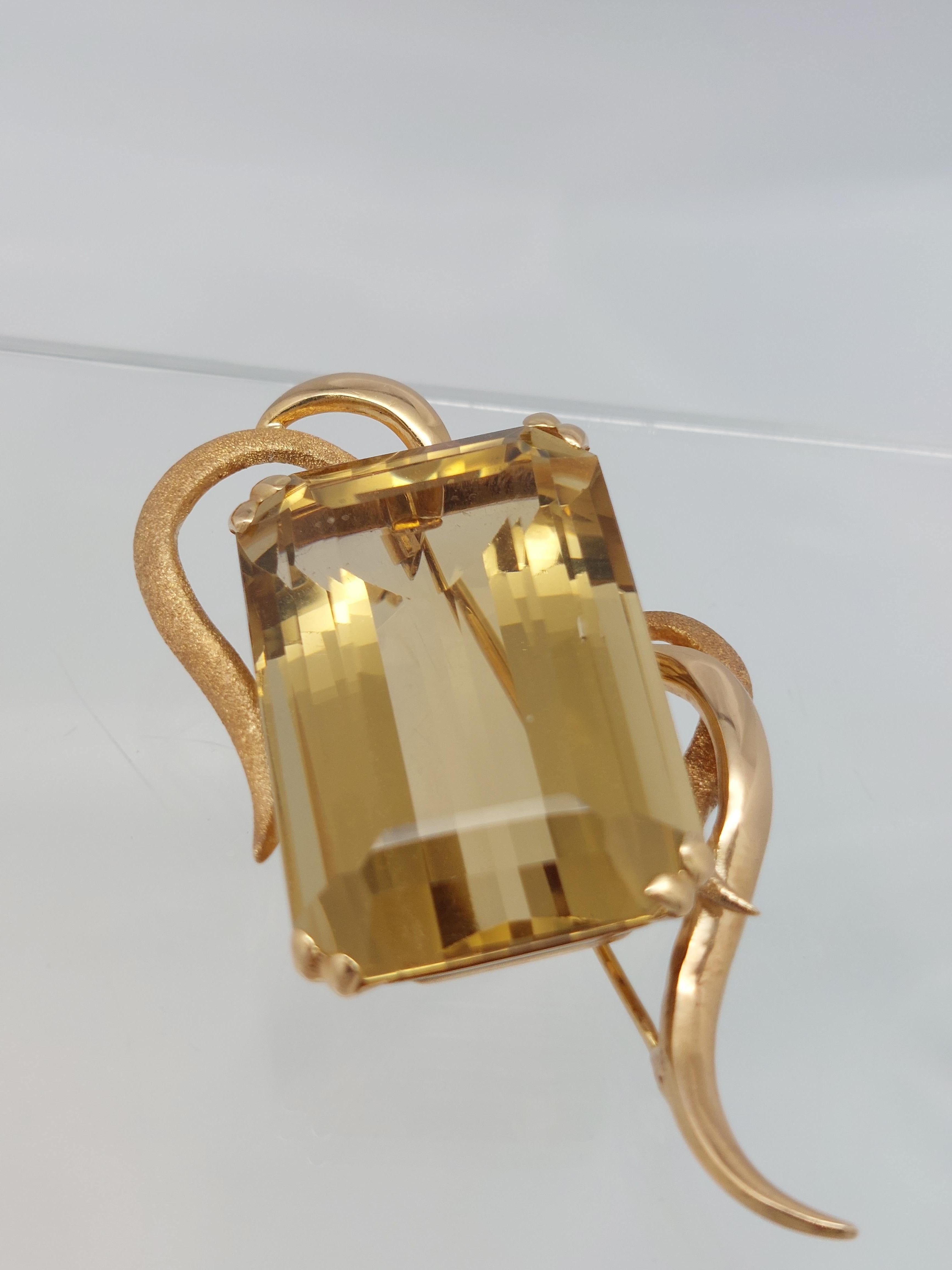 Broche de oro amarillo y rosa de 18 quilates con citrino LG de más de 45 quilates en venta 2