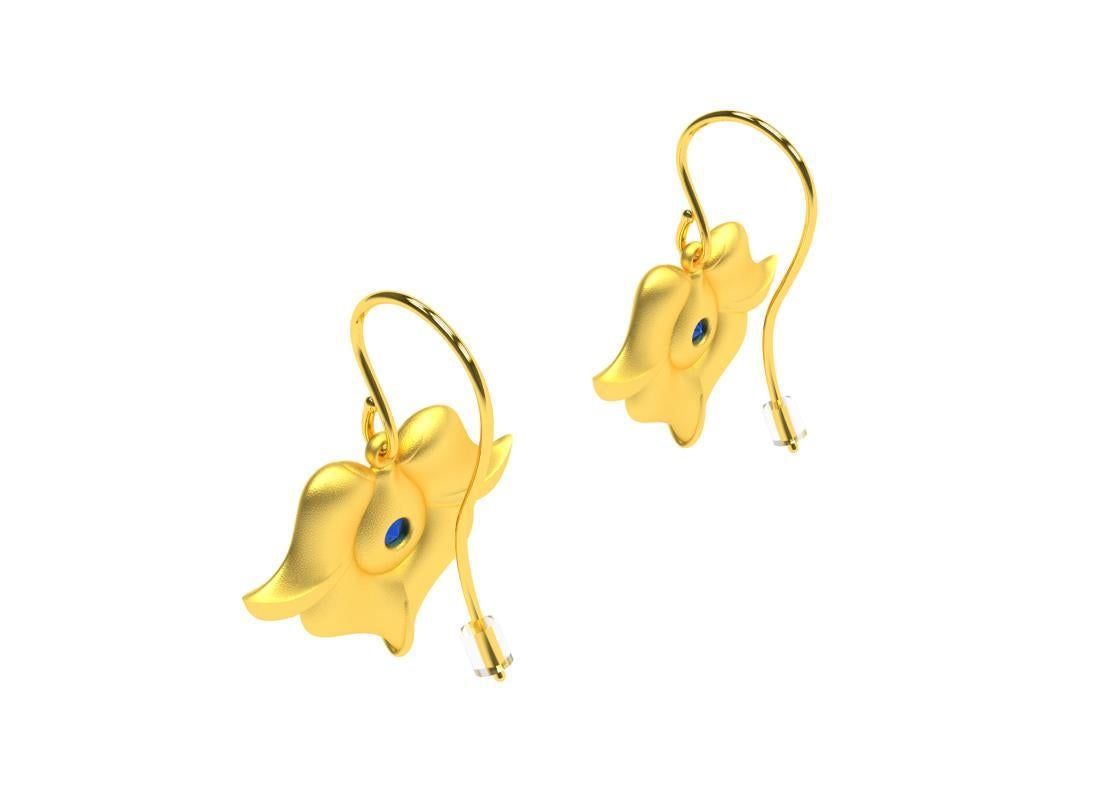 Or jaune 18 carats et  Boucles d'oreilles fleur arabesque saphir Neuf - En vente à New York, NY