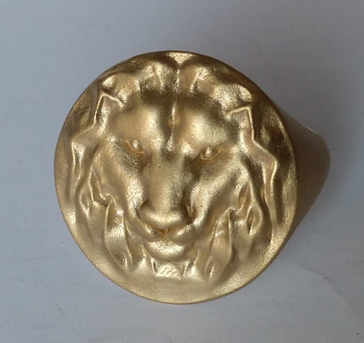 For Sale:  18 Karat Yellow Solid Gold Leo Lion Head Signet Ring 5