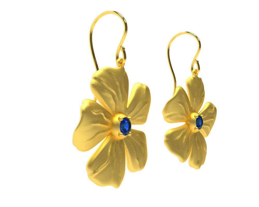 Taille ronde Boucles d'oreilles Fleur de pervenche en Vermeil jaune 18 carats et saphirs en vente