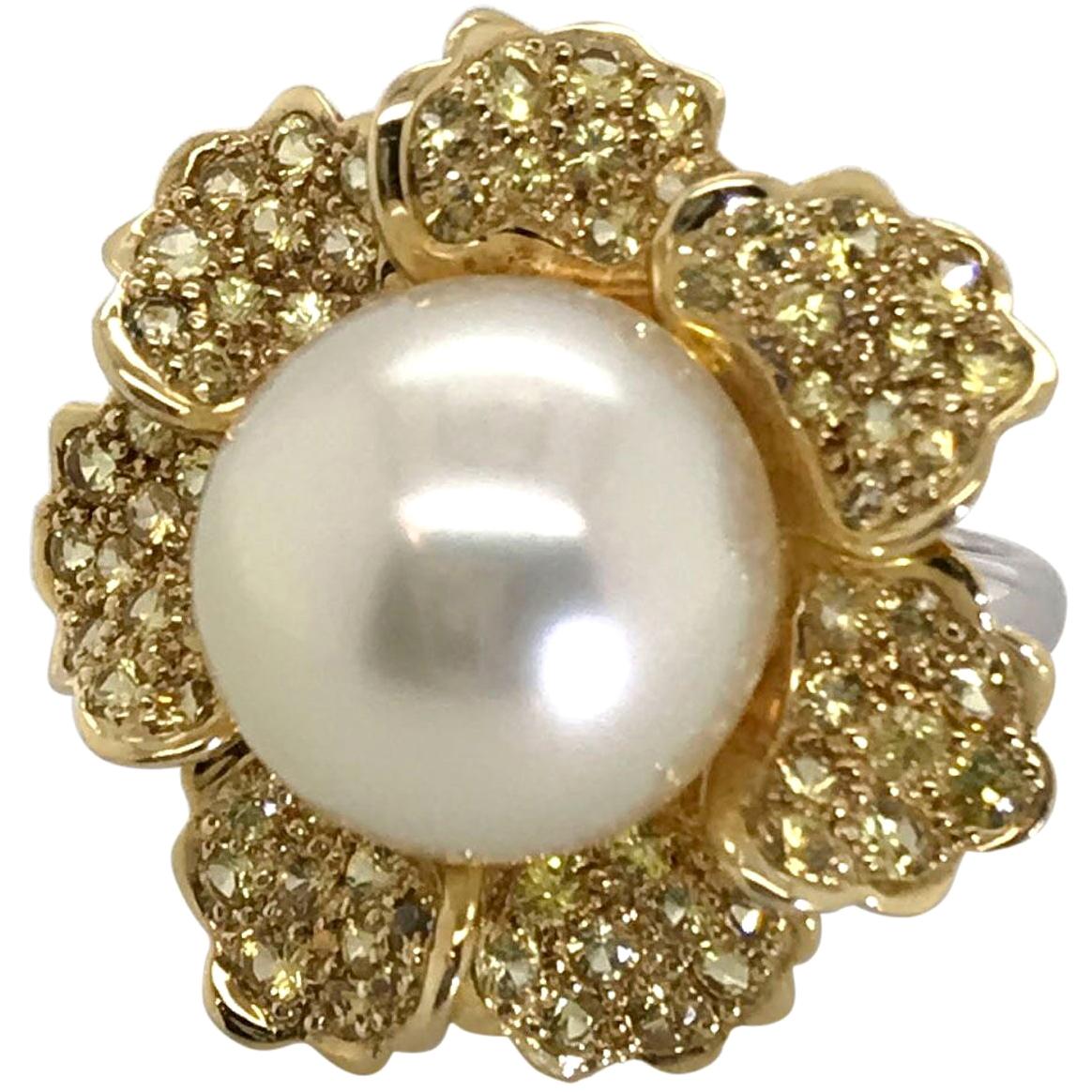 18 Karat Yellow and White Gold Australian South Sea Pearl and Sapphire Ring For Sale