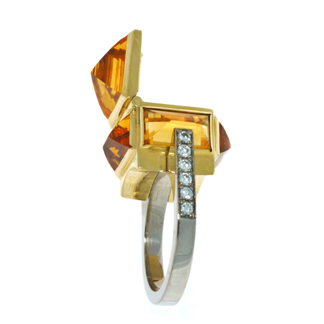 Women's or Men's Brutalist Chamber Ring in 18 Karat Yellow and White Gold, Citrine and Diamonds For Sale