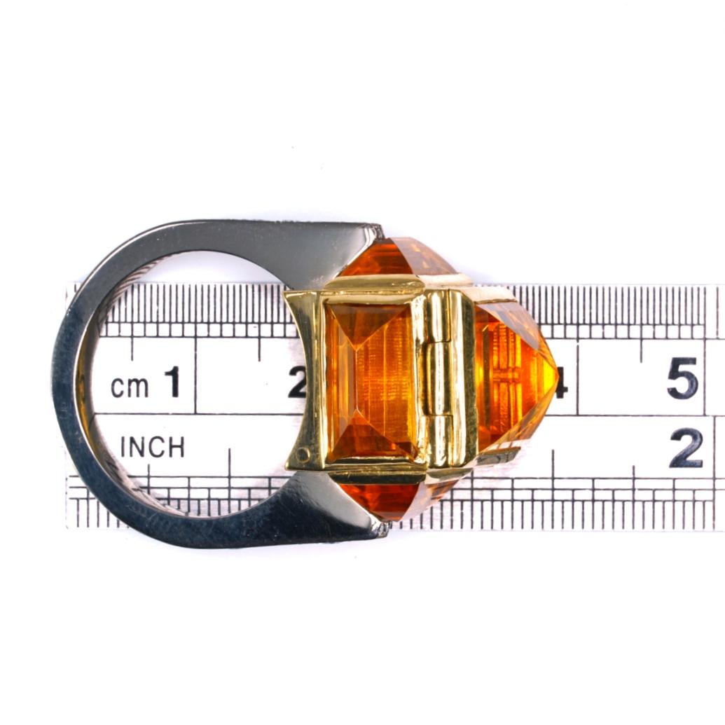 Brutalist Chamber Ring in 18 Karat Yellow and White Gold, Citrine and Diamonds For Sale 11