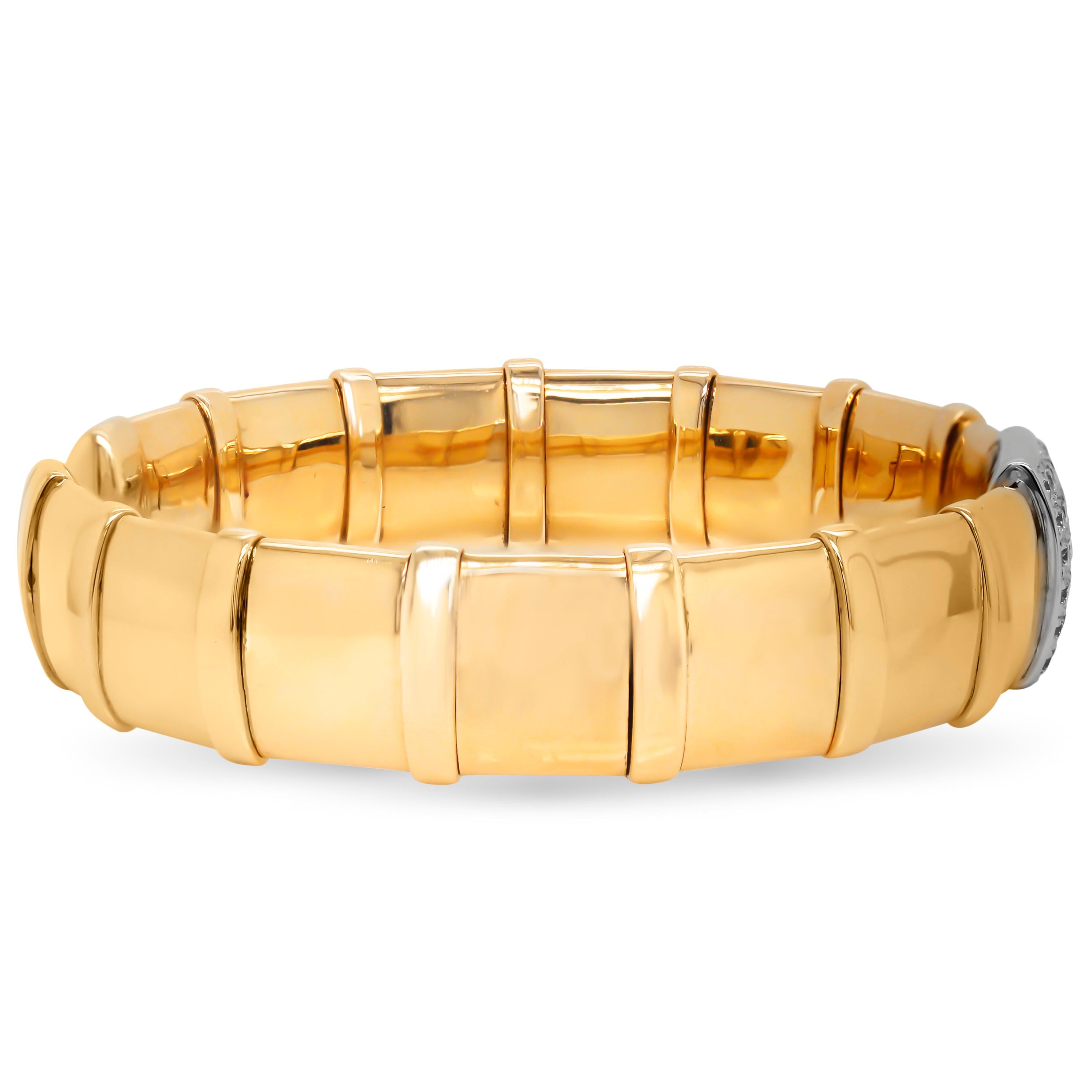 Pulsera brazalete de oro blanco amarillo de 18 quilates con centro cuadrado de diamantes Corte redondo