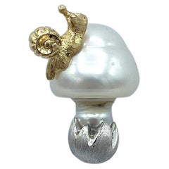 18 Karat Yellow White Gold Pin Brooch Mushroom Made in Italy