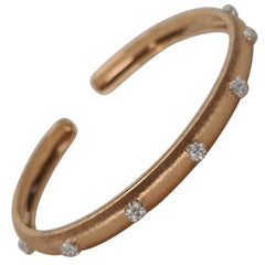 18 Karat Yellow White Gold with Diamonds Link Modern Light Bangle