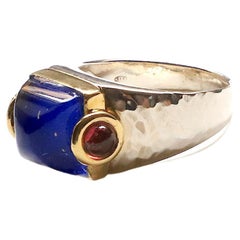 18 Karat Yellow&White Gold Rock Crystal Pink Tourmaline Lapis Lazuli Design Ring