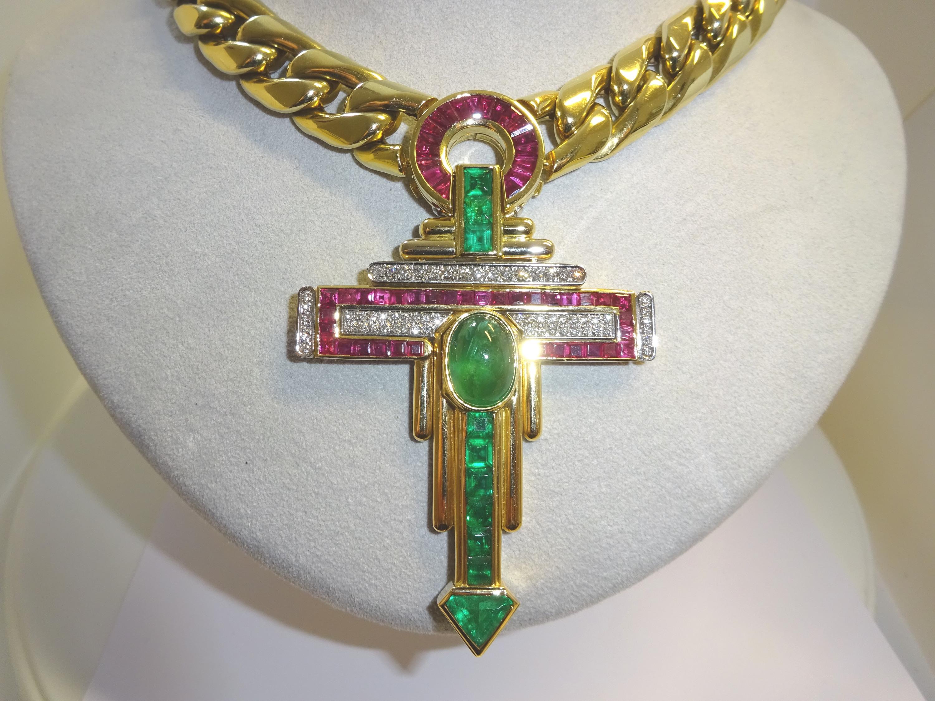 18 Karat Yelöow Gold Diamonds, Ruby, Emeralds  Necklace In New Condition For Sale In Duesseldorf, DE
