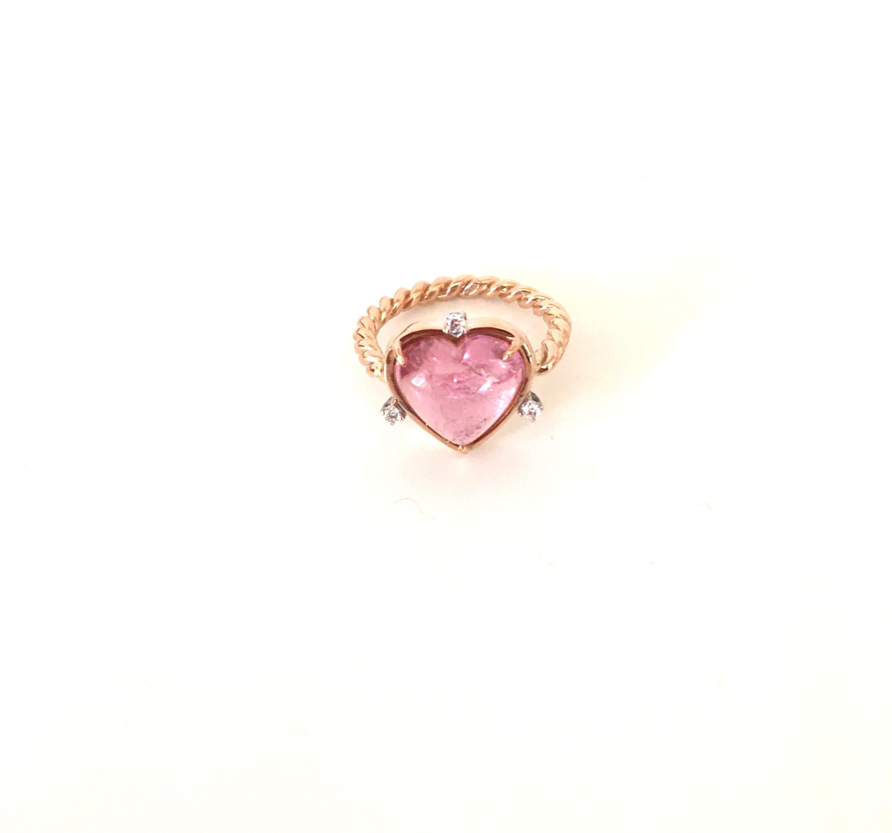 18 Karat Gold 4.8 Karat Herzform Rose Turmalin Weiß Diamanten Liebesring (Kunsthandwerker*in) im Angebot