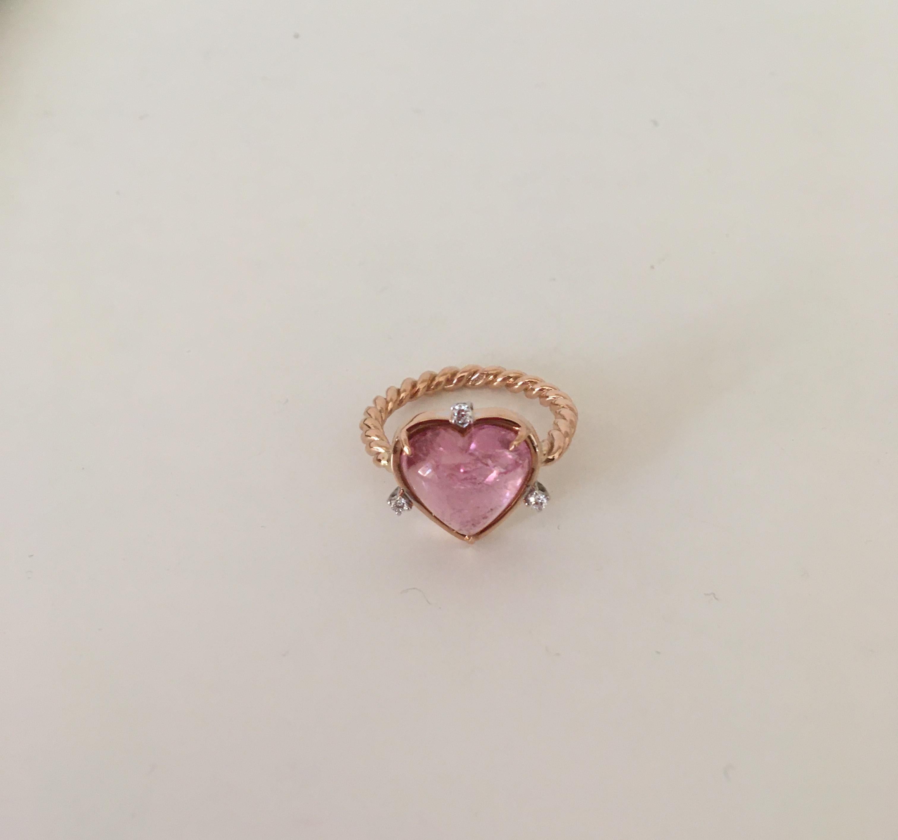 18 Karats Gold 4.8 Karat Heart Shaped Rose Tourmaline White Diamonds Love Ring For Sale 2