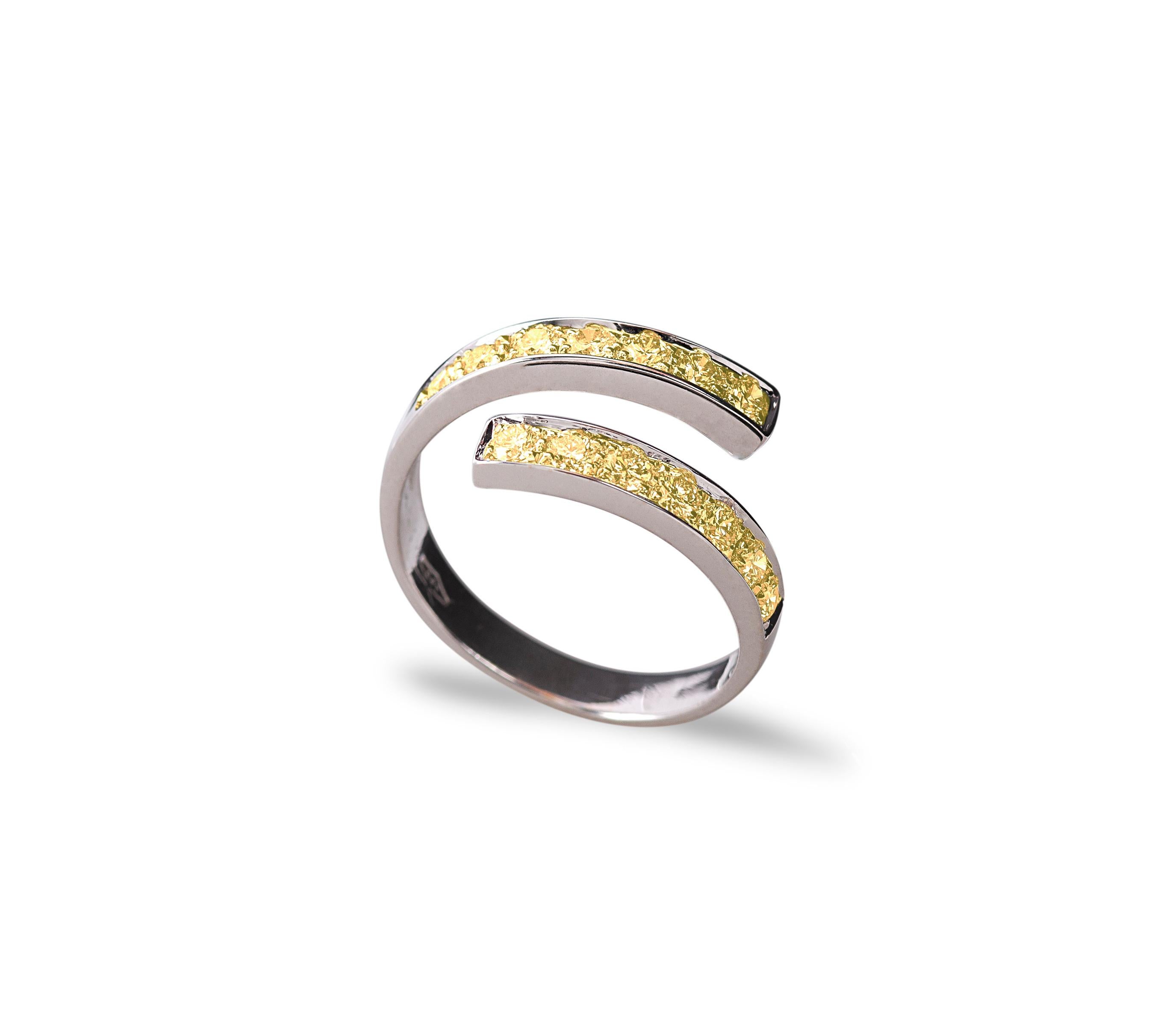 18 Karats White Gold 0.50 Karat Yellow Diamonds Classy Engagement Design Ring For Sale 4