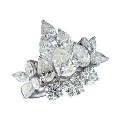 Bague cocktail en or blanc 18 carats et diamants avec pierre centrale certifiée
