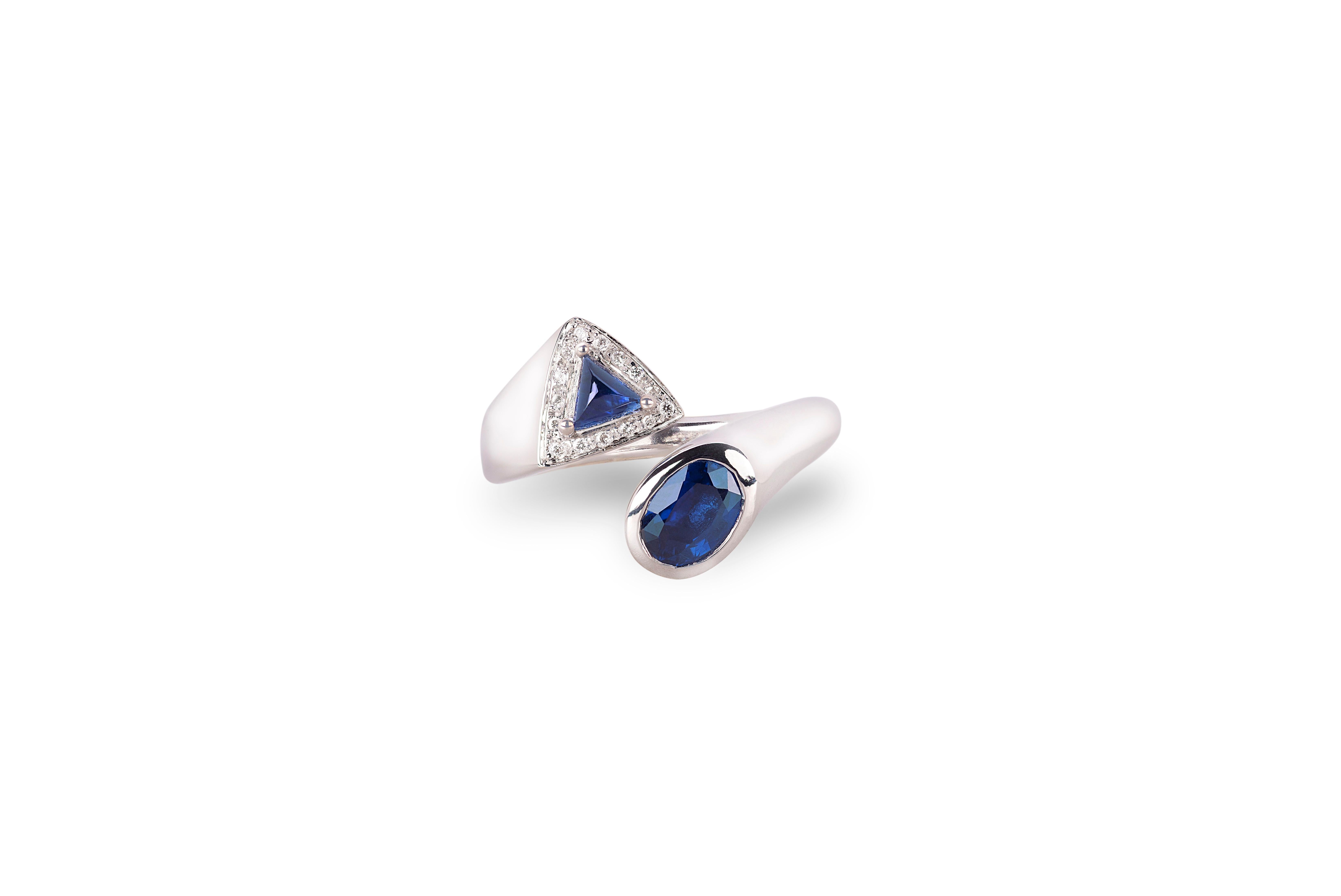 Brilliant Cut Modern 18 K White Gold 1.20 karats Sapphire 0.075 White Diamonds Design Ring