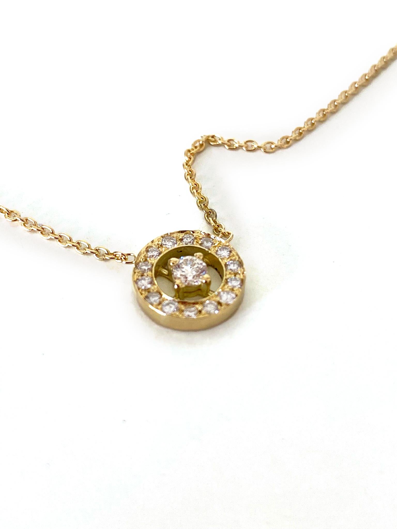 18 Karats Yellow Gold 0.24 Karat White Diamonds Dainty Pendant Chain Necklace For Sale 1