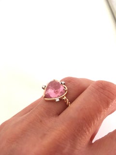 18 Karats Yellow Gold 4.8 Karat Rose Tourmaline White Diamonds Love Ring