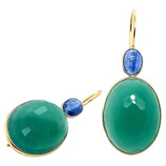 18 Karats Yellow Gold Agate Green Earrings with Agate Blue