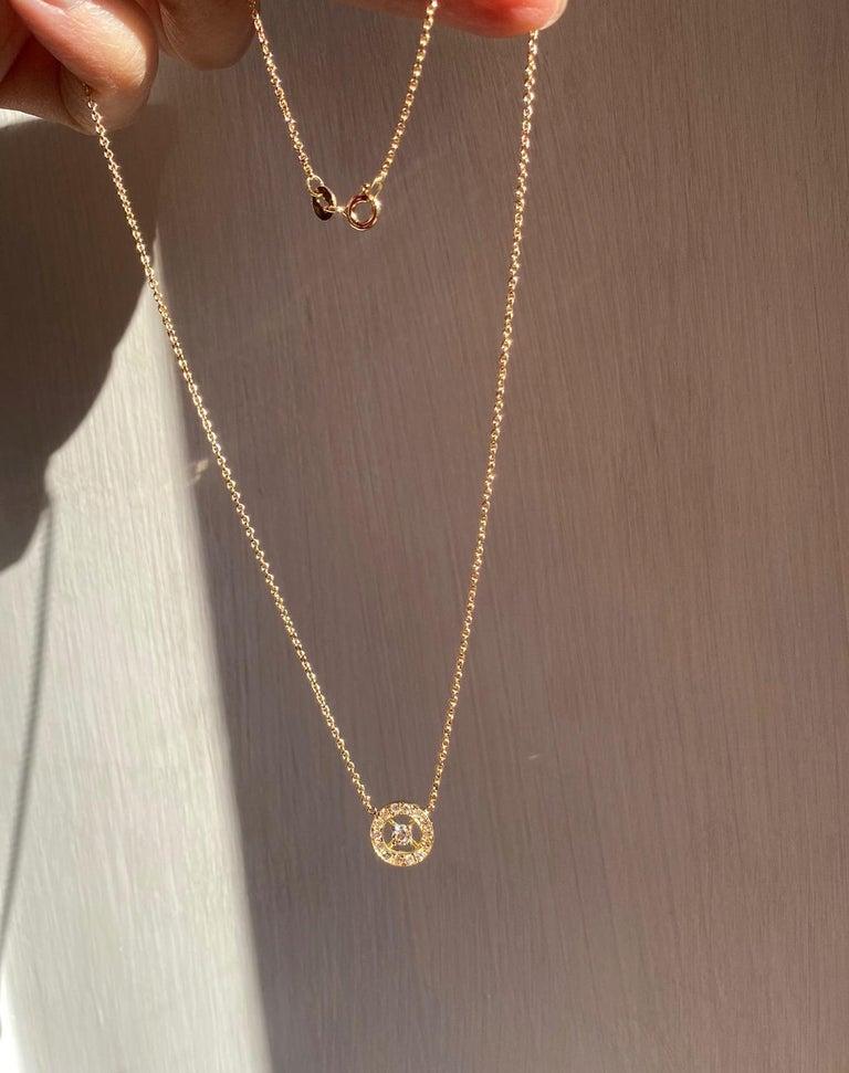 18 Karats Yellow Gold 0.24 Carats White Diamonds Unisex Pendant Chain Necklace For Sale 2