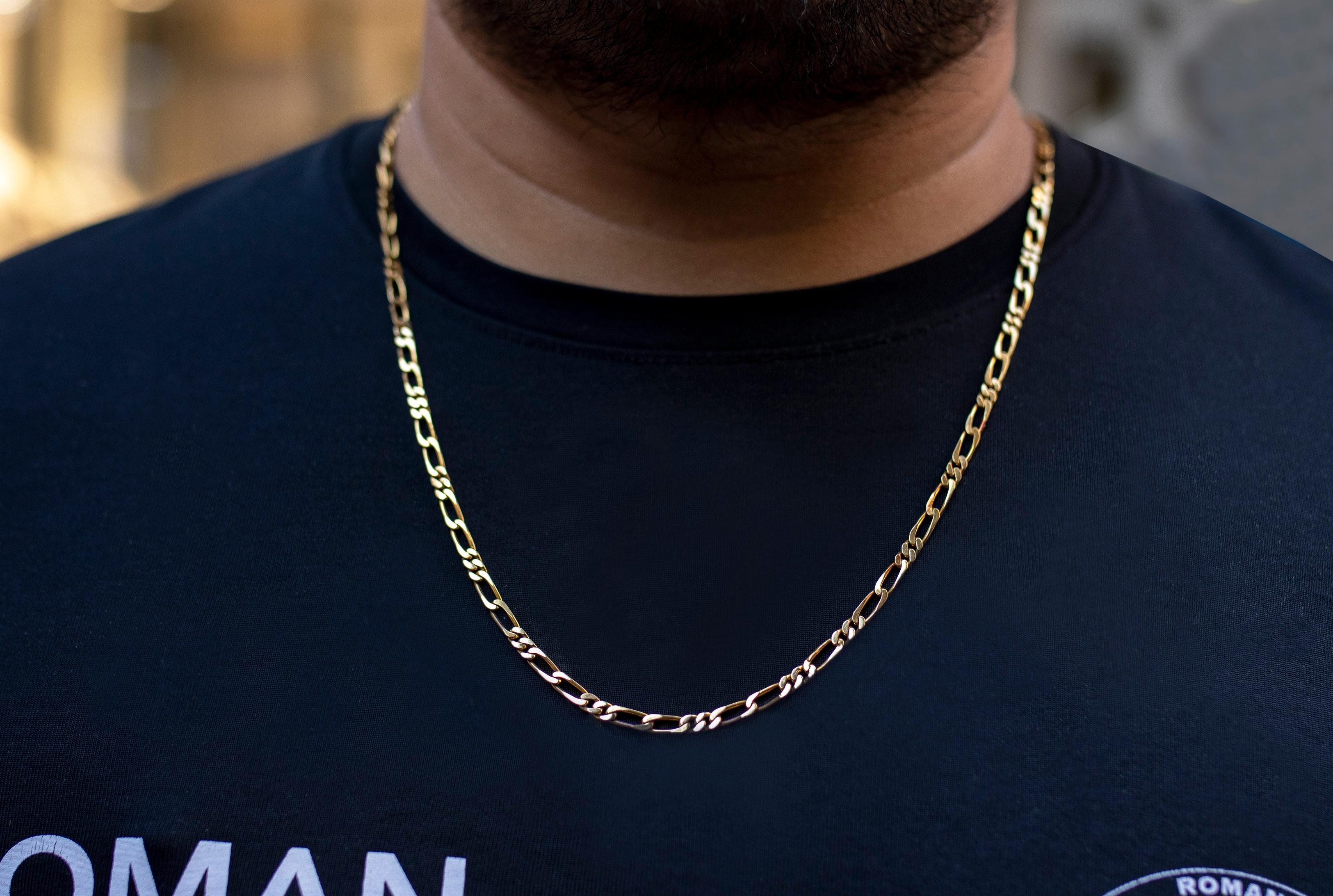 Contemporary 18 Karats Yellow Gold Figaro Chain Necklace For Sale