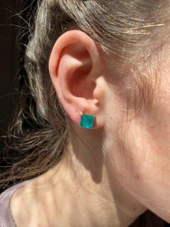 Deco Style 18 Karats Gold Green Agate White Diamonds Modern Stud Design Earrings