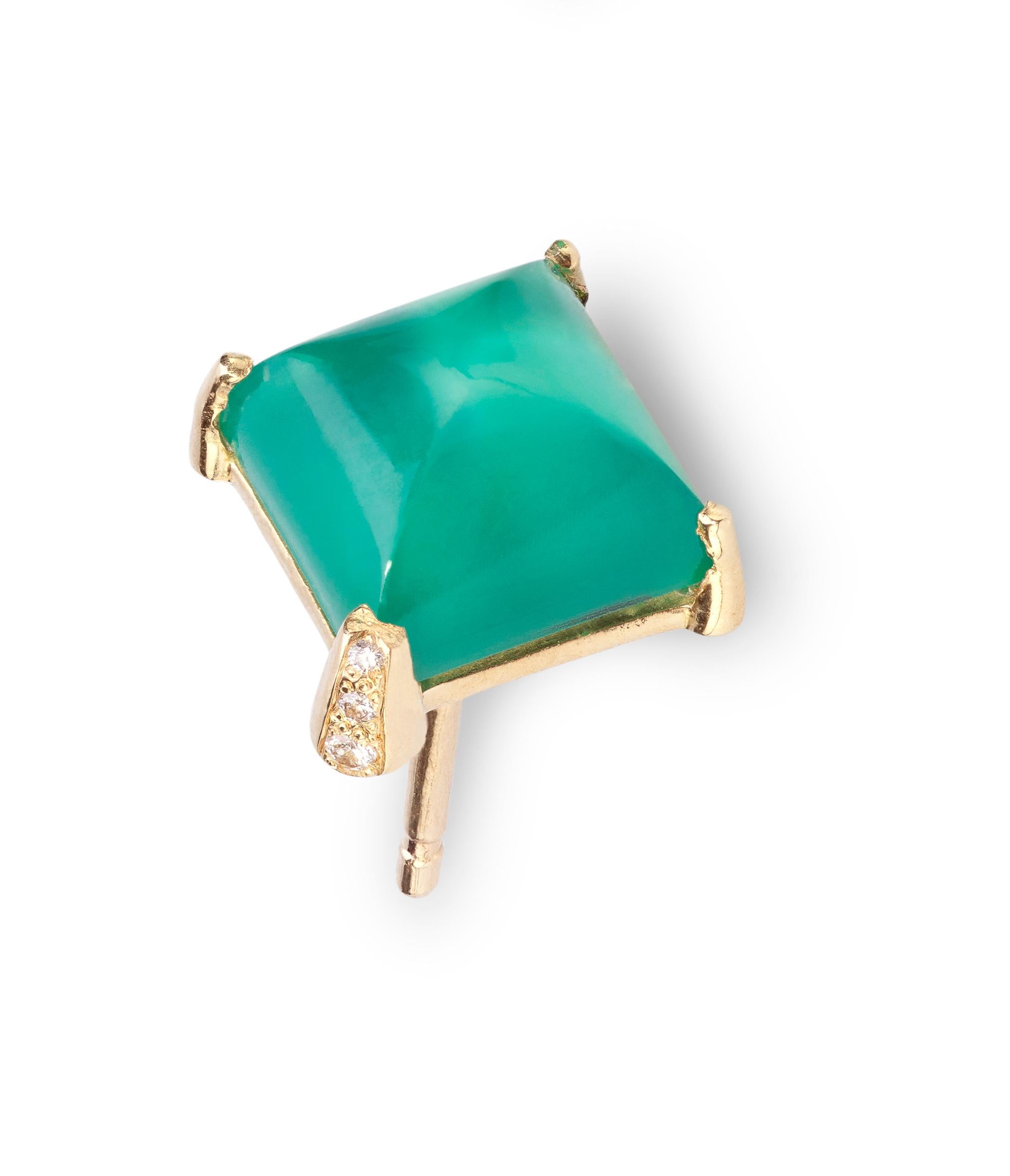 Deco Style 18 Karats Gold Green Agate White Diamonds Modern Stud Design Earrings For Sale 3