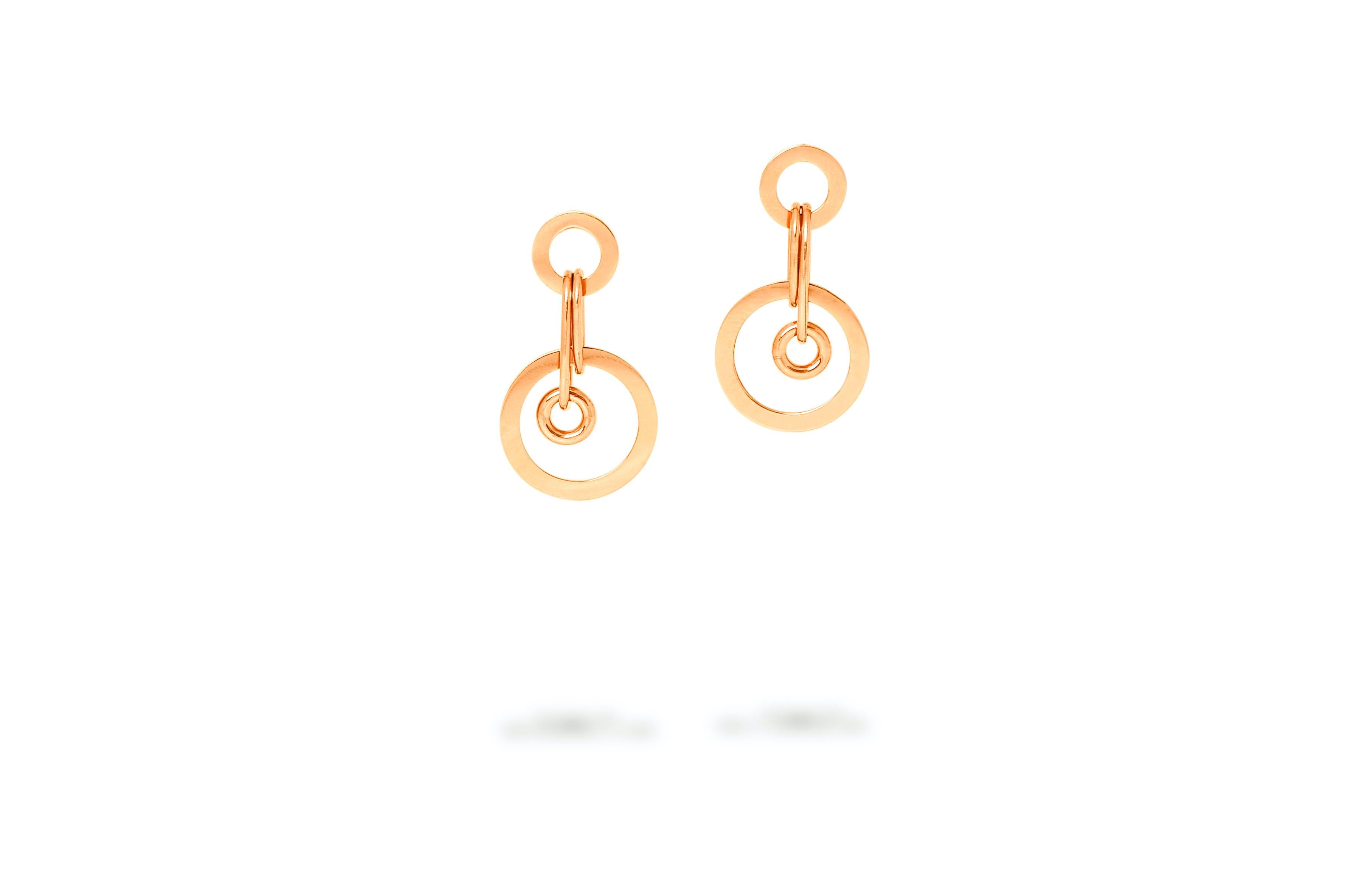 18 Karats Yellow Gold Hoops Dangle Modernist Design Round Dance Earrings For Sale 2