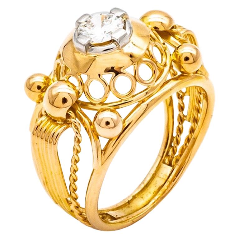 18 Karats Yellow Gold Lace Tank Ring with a Diamond For Sale at 1stDibs