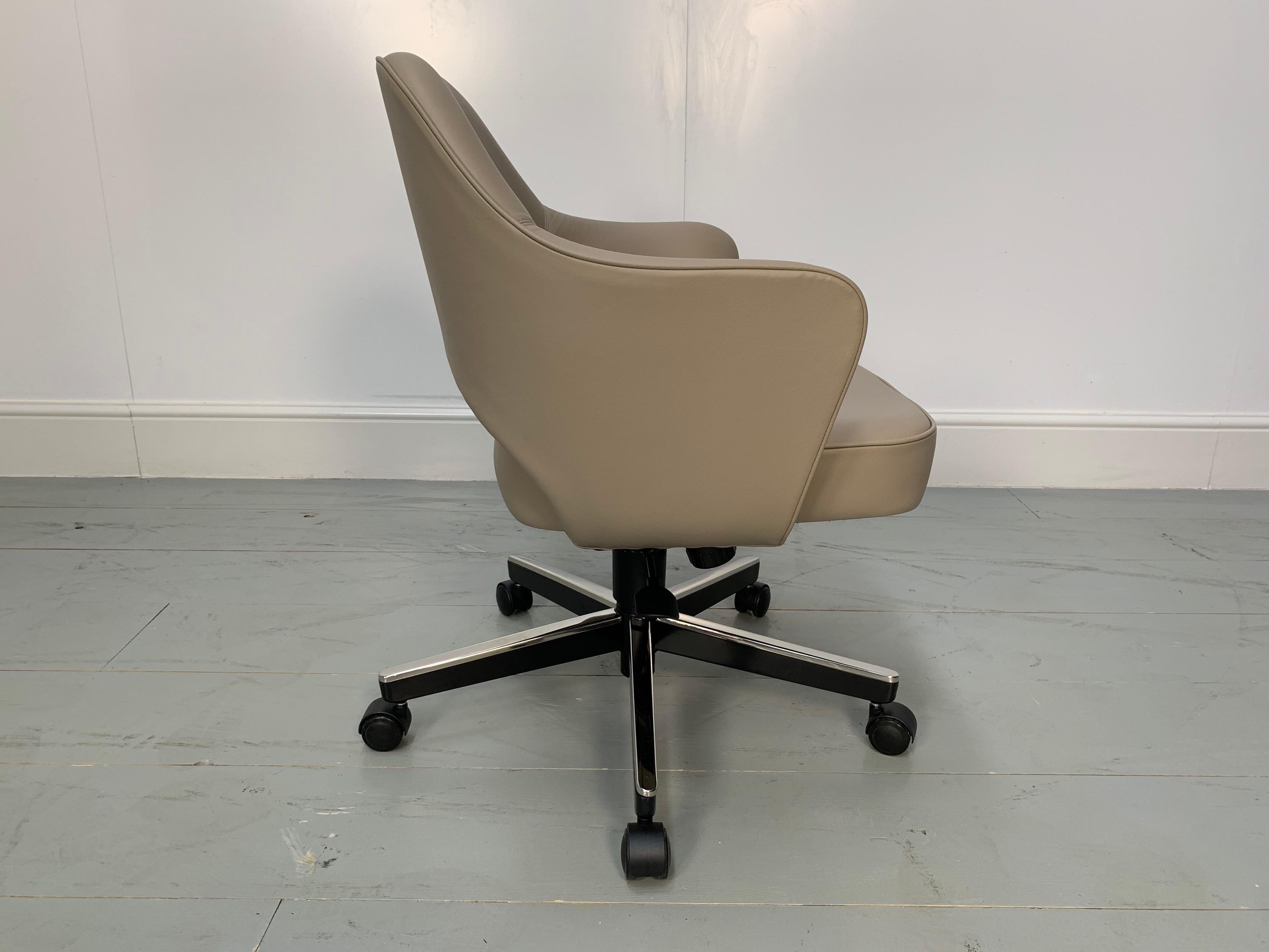 German 18 Knoll Studio 