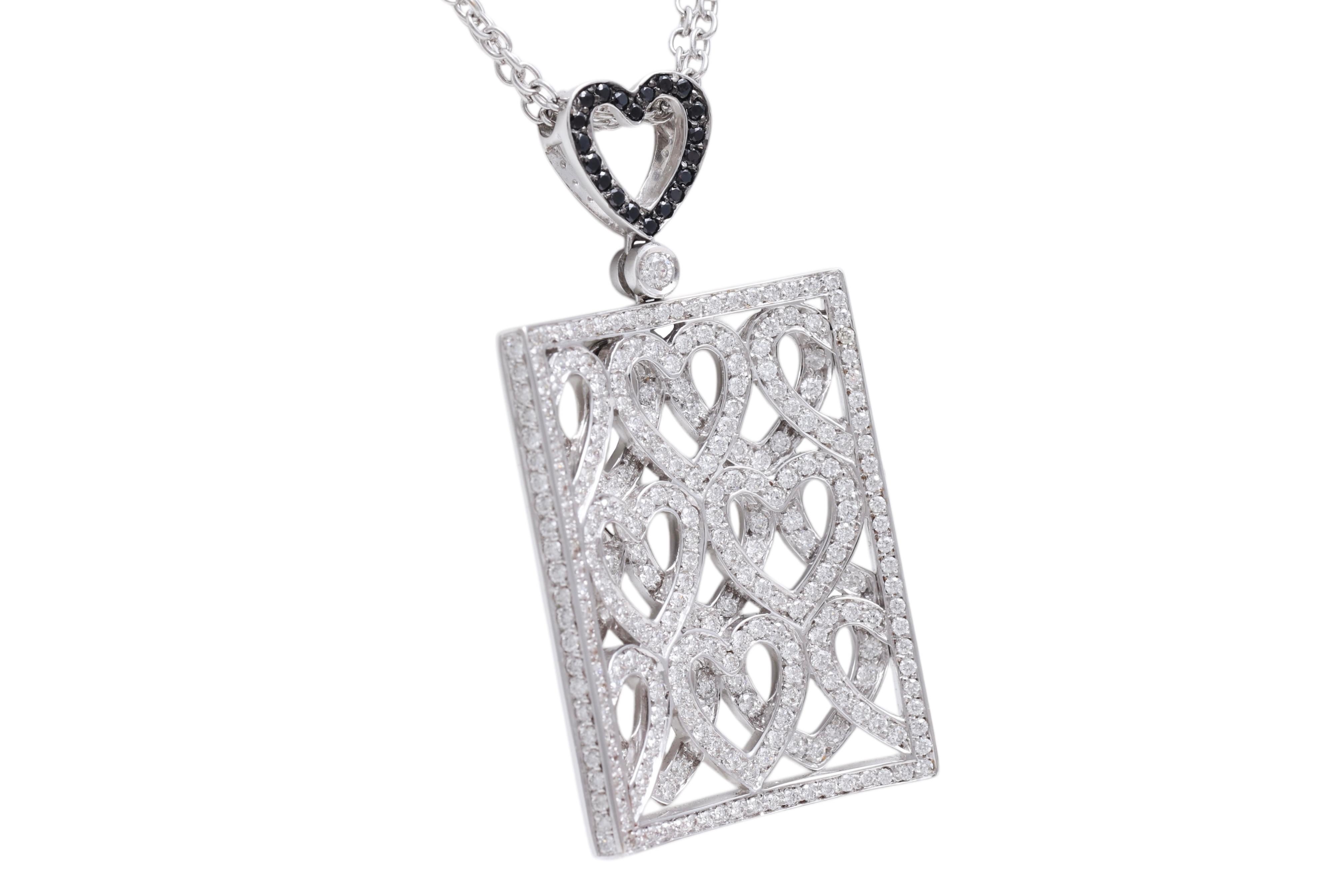 Taglio brillante Ciondolo 3D 18 Kt / Collana a forma di cuore con diamante incastonato in vendita