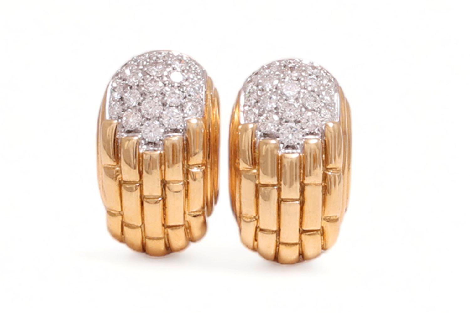 18 kt. Preciosos pendientes de oro con clip engastados con 2,76 ct. Diamantes en venta 1