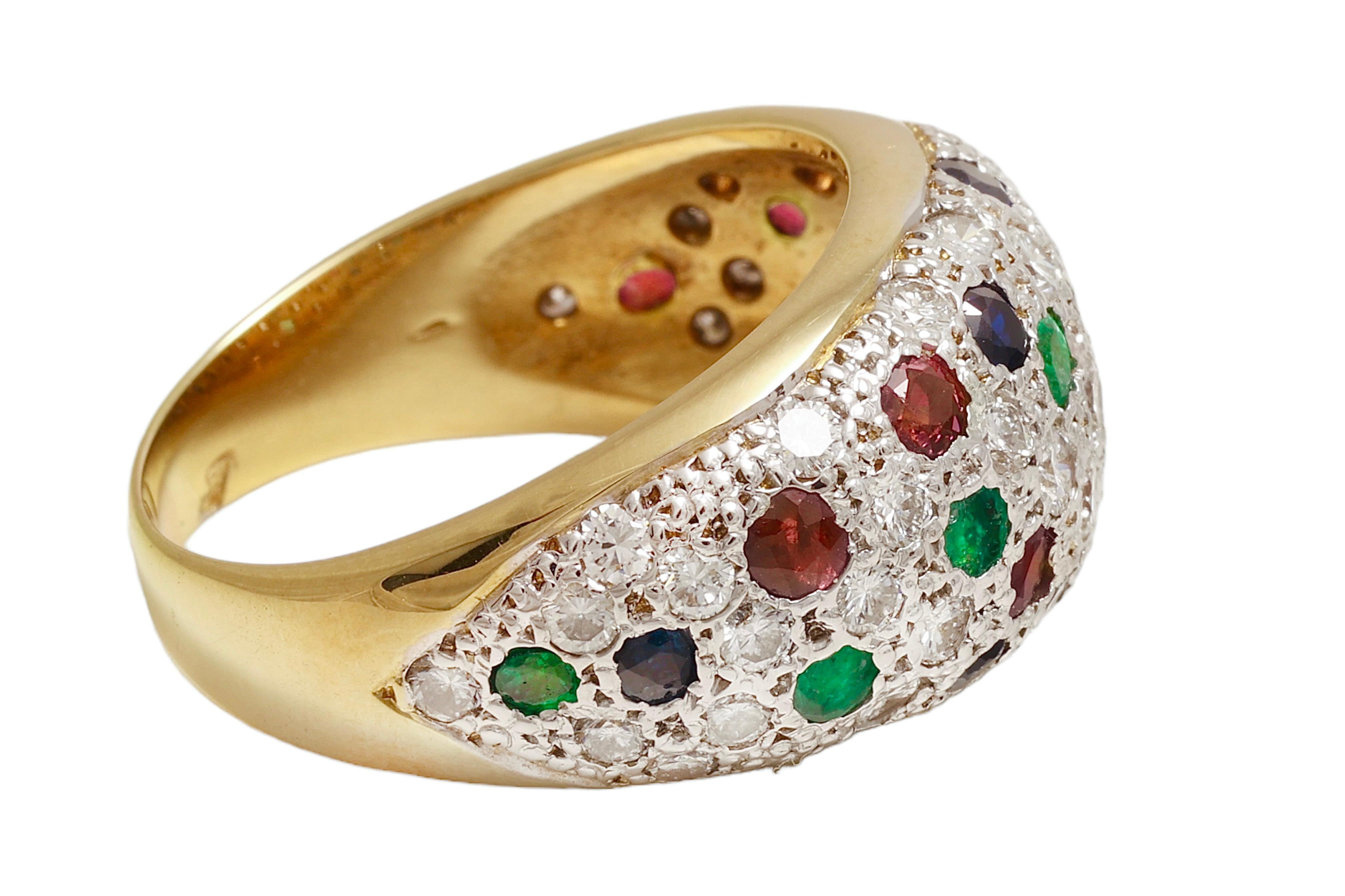 Modern 18 kt. Bicolour Gold Ring With Diamonds, Sapphire, Emeralds and Rubies For Sale