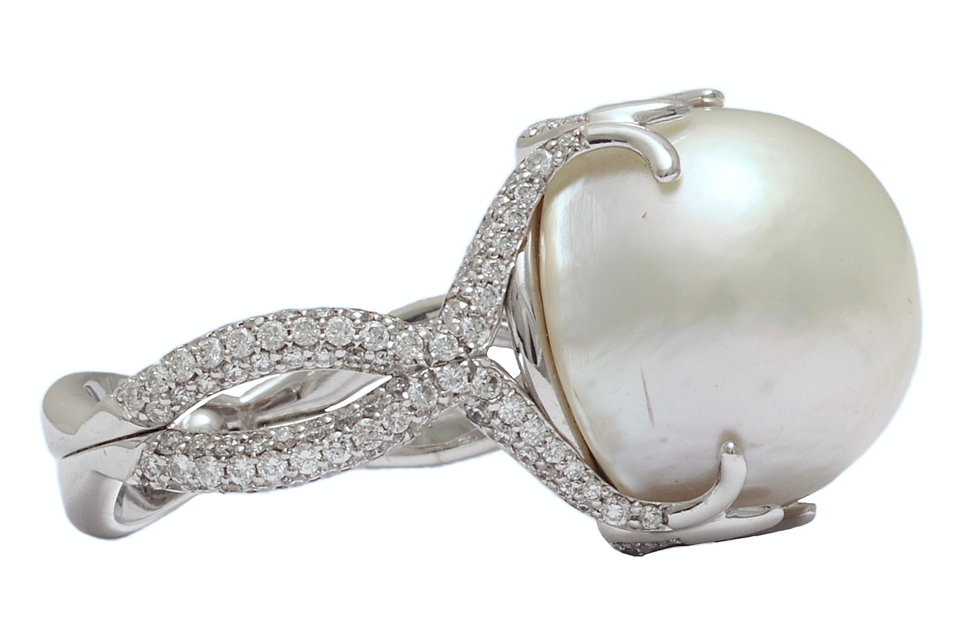 Women's or Men's 18 Kt Big Baroque 14.8mm Pearl & Pavé set Diamonds Ring For Sale