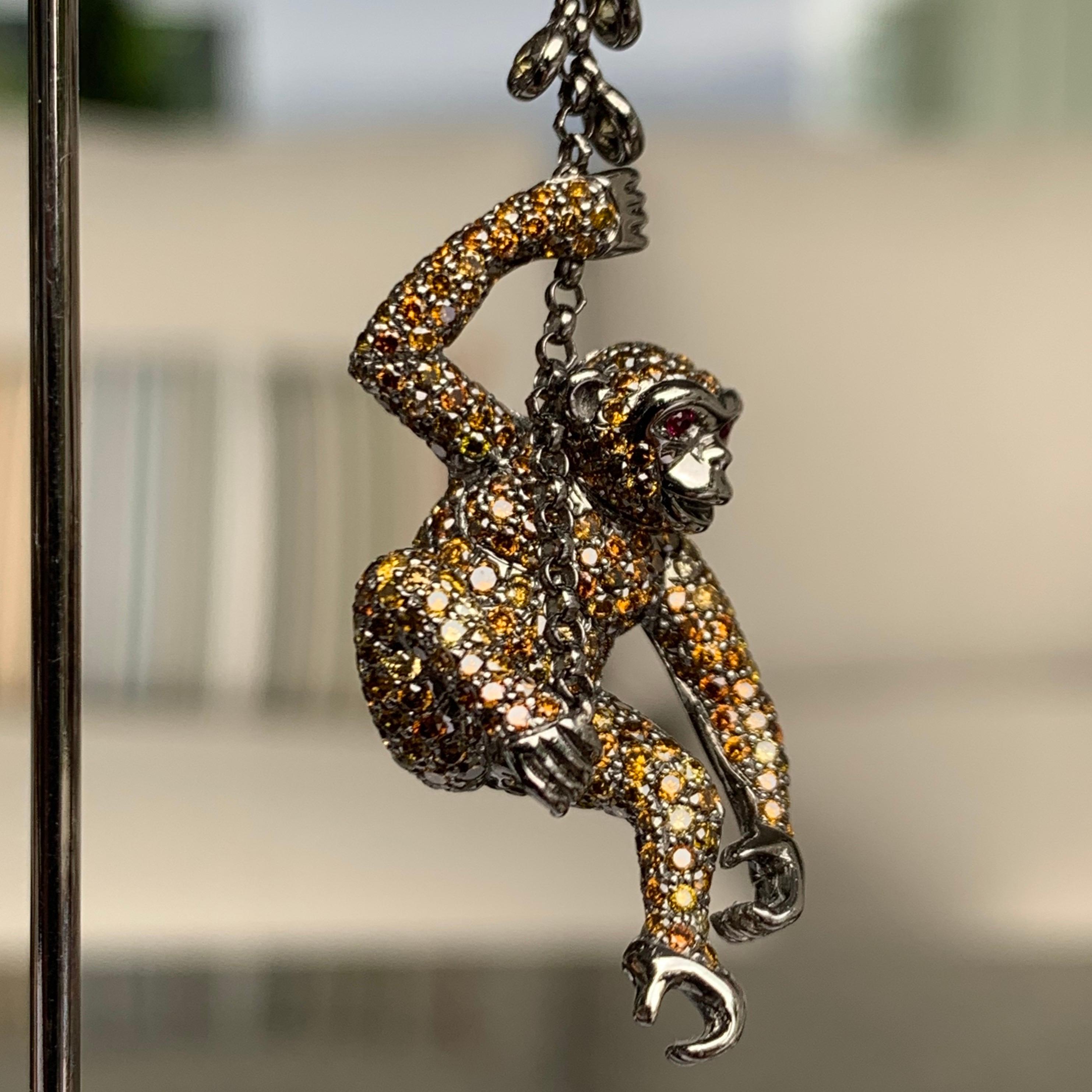 18 Karat Blackened Gold 4.81 Carat Fancy Cognac Diamond Monkey Pave Earrings In New Condition In Antwerp, BE